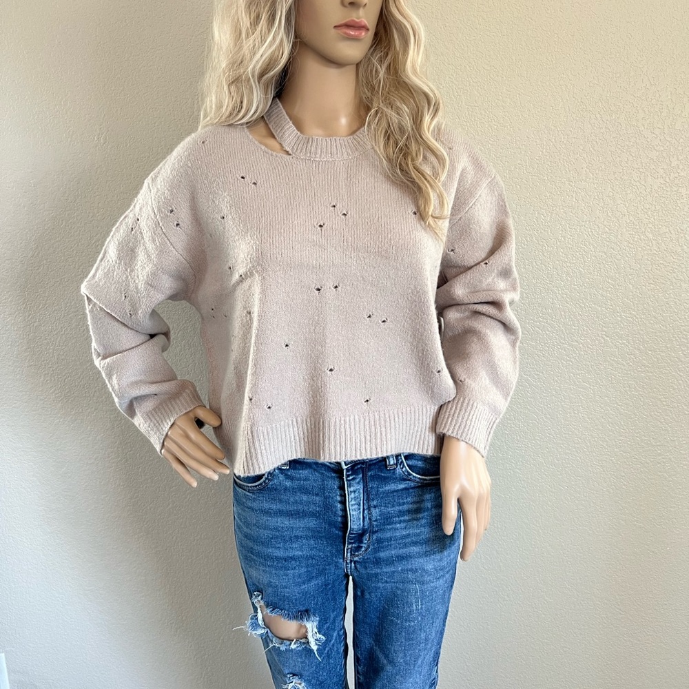 NWT- New With Tags Women’s Distressed Sweater Size Medium/Large